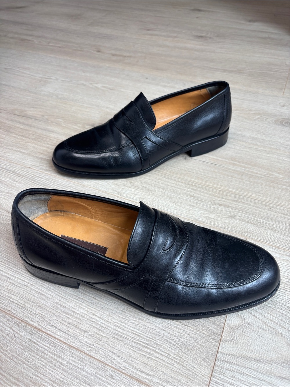Johnston & Murphy Black Leather Penny Loafers